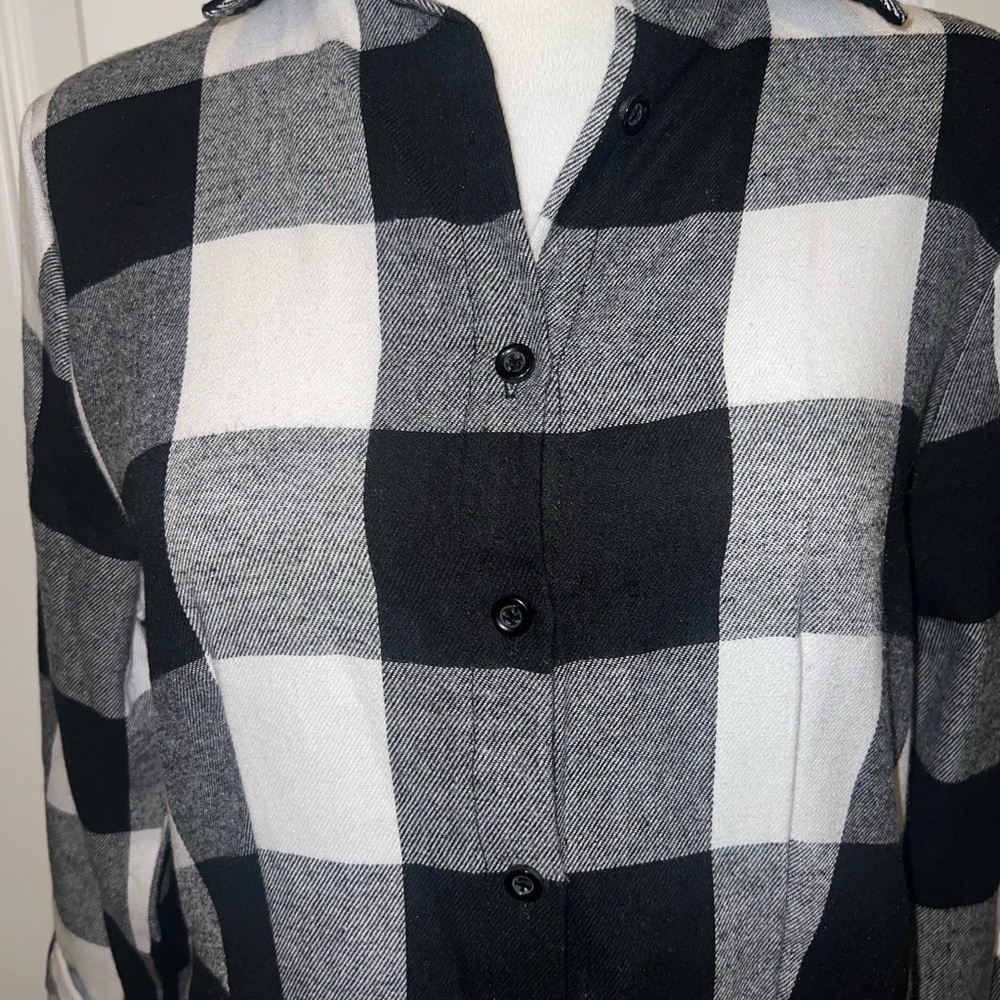 Black and White Plaid Dress - Picture 3 of 4